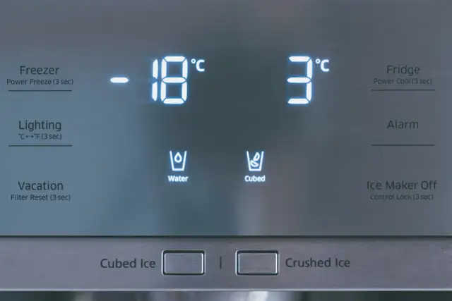 Jaka temperatura w lodówce? Świeżość i niższe rachunki!