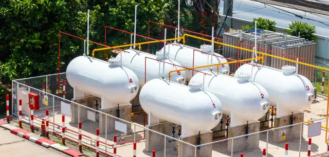 Jak powstaje gaz LPG - procesy produkcji i nowe metody wytwarzania
