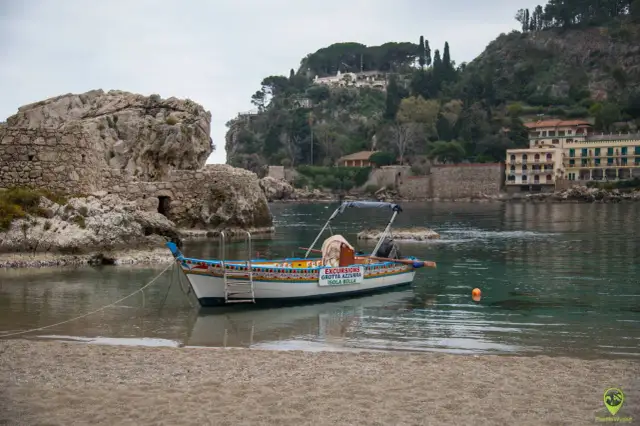 Taormina: Gdzie zjeść? Uniknij pułapek, odkryj smaki Sycylii!