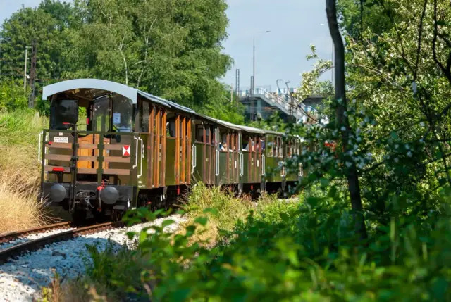 Kolejka wąskotorowa Bytom Chechło: Jak zaplanować idealną wycieczkę?