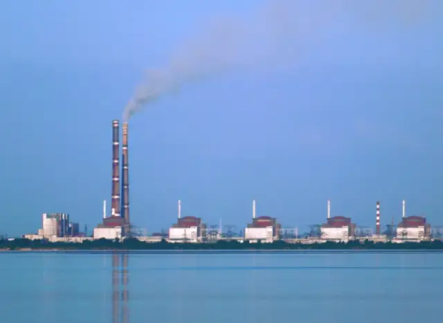 Elektrownie atomowe w Ukrainie: Co z Zaporożem i bezpieczeństwem Polski?