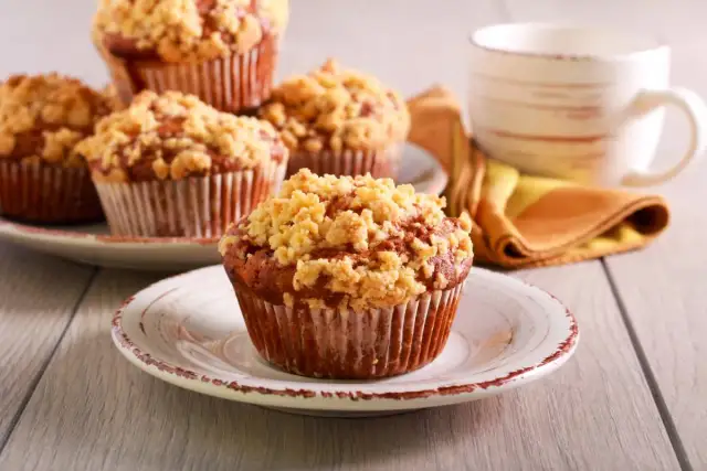 Muffinki drożdżowe - Jak zrobić idealnie puszyste i miękkie ciasto?