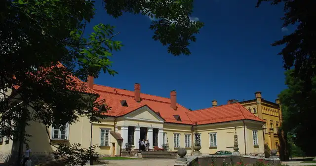 Waplewo Wielkie - Dlaczego warto odwiedzić ten pałac na Powiślu?