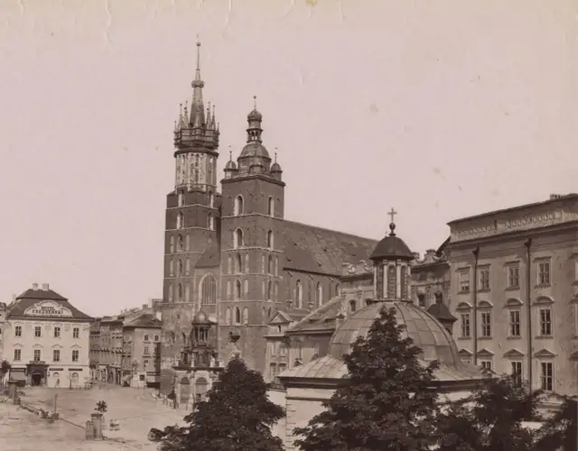 Jak wygląda kościół mariacki w Krakowie? Zobacz jego niezwykłe detale
