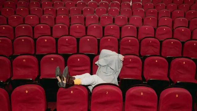 Teatr Komedia: Czego nie widać - emocjonująca sztuka, która zaskakuje
