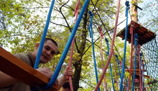 Park linowy Lublin: Gdzie? Ile kosztuje? Trasy dla każdego!