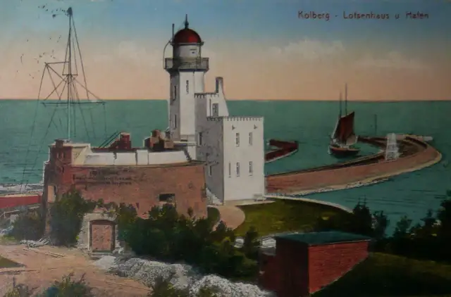 Latarnia Kołobrzeg: Ile schodów i co czeka na szczycie?
