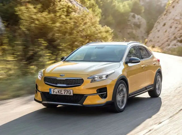 Kia XCeed - opinie, silniki i spalanie. Czy warto ją kupić?