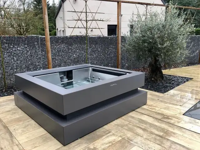 Wanny spa ogrodowe: luksusowe modele, które zmienią Twój ogród
