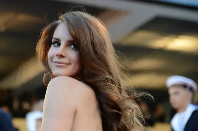 Ile Lana Del Rey ma lat? Zaskakujące fakty o jej urodzinach i karierze