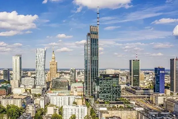 Jaki jest najwyższy budynek w Warszawie? Zaskakujące fakty o Varso Tower