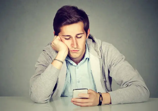 Uzależnienie od telefonu: fonoholizm, nomofobia jak z nim walczyć?