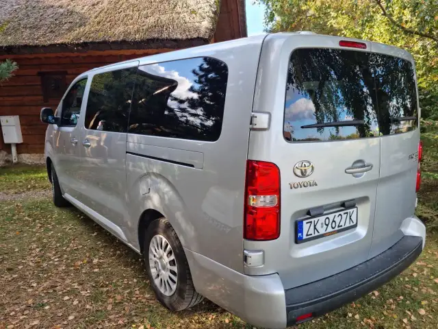 Cesja leasingu Toyoty - Jak bezpiecznie i opłacalnie?
