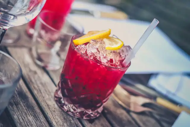 Najlepsze drinki z liczi, które zachwycą Twoje podniebienie