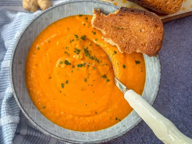 Rote Linsensuppe: Schnelles & einfaches Rezept für jeden Tag