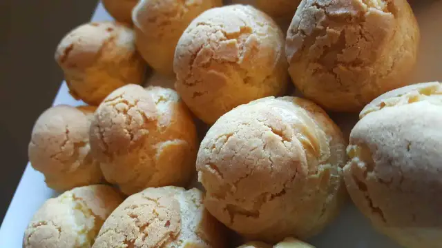 Ptysie z kruszonką: przepis krok po kroku na idealny deser
