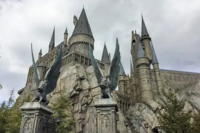 Gdzie jest filmowy Hogwart? Odkryj magiczne miejsca w Wielkiej Brytanii