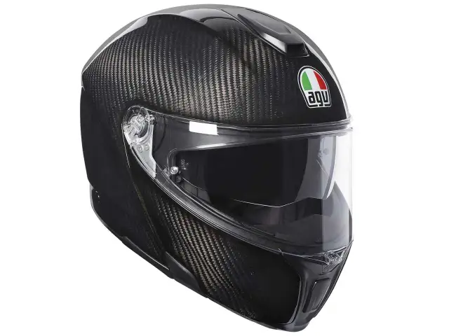Czarny, karbonowy kask AGV, najdroższy kask jeździecki, z przezroczystą szybką i włoską flagą.