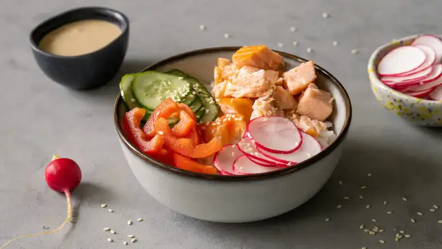 Sałatki do sushi i Sushi Bowl: Przepisy i Inspiracje