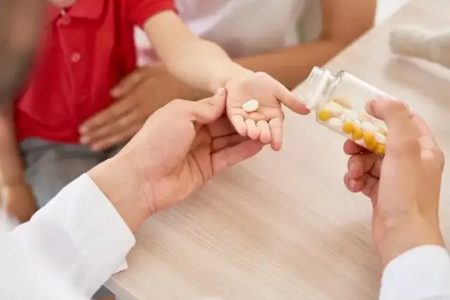 Jak leczyć autyzm: skuteczne terapie i wsparcie dla dzieci