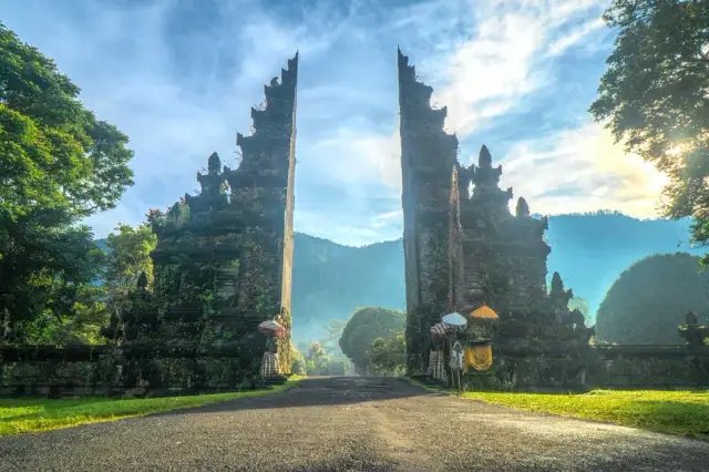 Niezapomniane atrakcje na Bali: odkryj najlepsze miejsca do zwiedzania