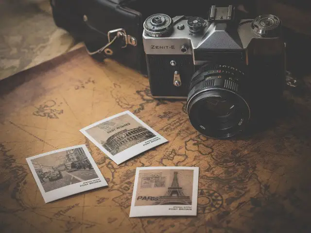 Zenit-E, zdjęcia z podróży i mapy. Pomyśl, jak wywołać zdjęcia z analoga, by zachować wspomnienia.