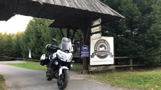 Trasy motocyklowe Bieszczady: Twój przewodnik po raju na 2 kółkach