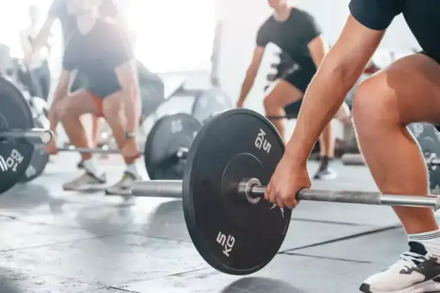 CrossFit: Ile kalorii spalisz i jak podkręcisz metabolizm?