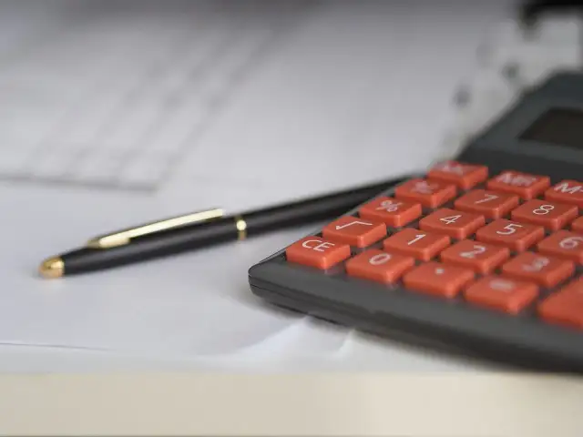 Czy PIT-11 rozlicza się automatycznie? Sprawdź, aby uniknąć problemów