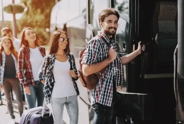 Autokar lux co to znaczy? Poznaj jego wyjątkowe cechy i zalety