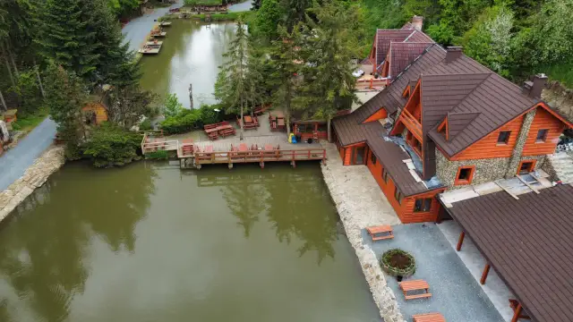 Gdzie zjeść w Kłodzku? Odkryj najlepsze restauracje i bary