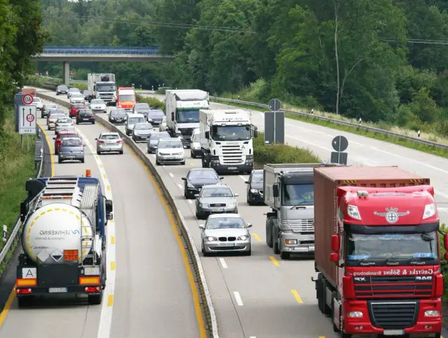 Ile zarabia kierowca cysterny w Polsce? Zaskakujące fakty o wynagrodzeniach