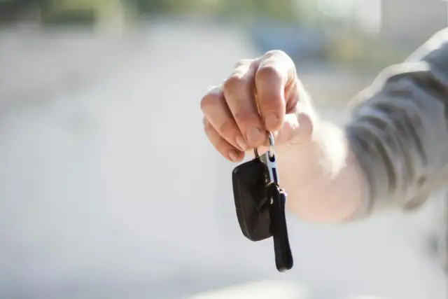 Wynajem krótkoterminowy auta - idealne rozwiązanie, gdy oddajesz samochód do mechanika