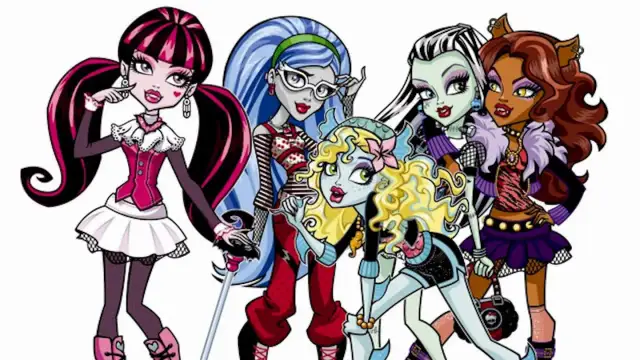 Pięć kolorowych, stylowych **monster high postaci damskich** pozuje razem, każda z unikalnym wyglądem i osobowością.