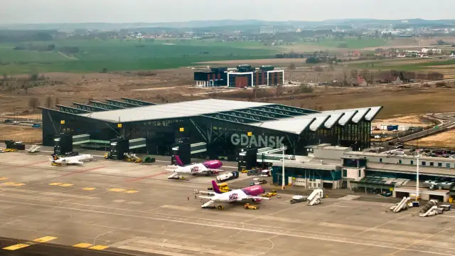 Kiedy otwarcie lotniska w Gdańsku? Odkryj jego znaczenie dla podróżnych