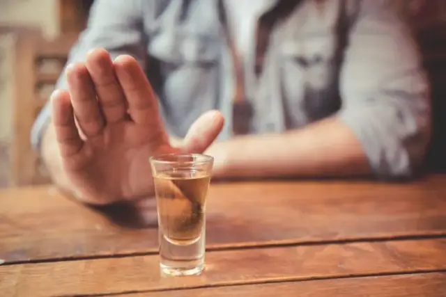 Czy alkohol przy padaczce jest bezpieczny? Odpowiedź eksperta