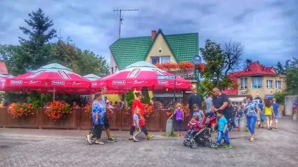 Gdzie zjeść w Rowach? Odkryj najlepsze miejsca na smaczne jedzenie