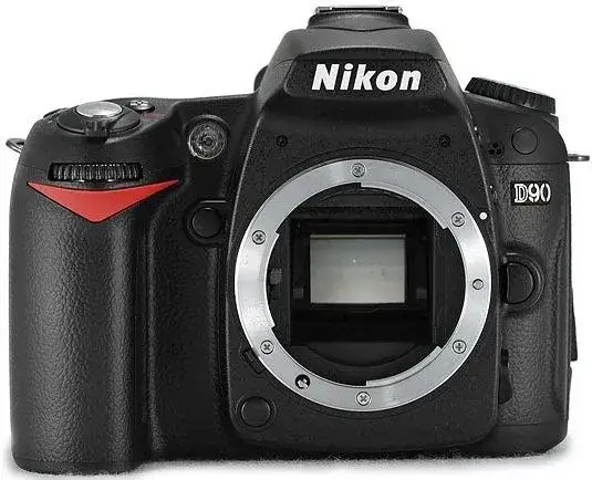 Lustrzanka cyfrowa Nikon D90 - poznaj jej mocne strony i wady