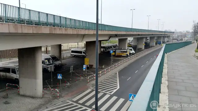 Limanowa-Kraków: Busy odjeżdżają z ul. Marka. Znajdź swój przystanek!