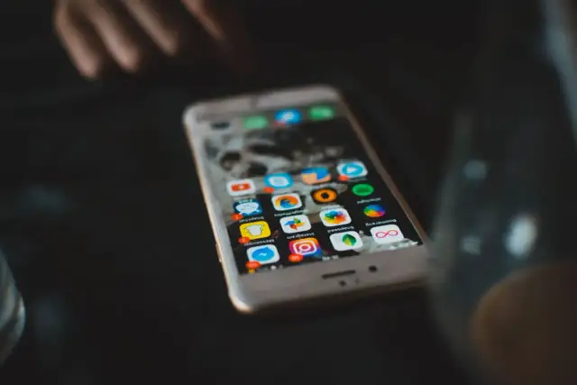 Jak poprawić kondycję baterii iPhone i uniknąć szybkiego rozładowania