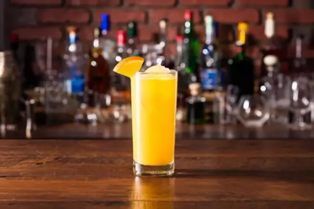 Najlepsze drinki z whisky i sokiem pomarańczowym, które musisz spróbować