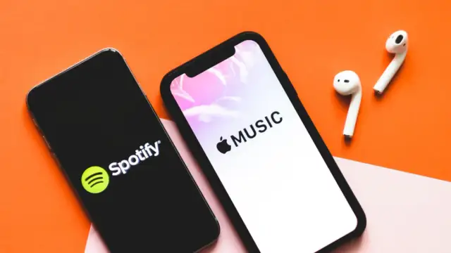 Apple Music czy Spotify – który serwis muzyczny naprawdę warto wybrać?