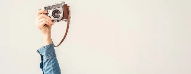 Jak wyglądał pierwszy aparat fotograficzny? Fascynująca historia i design