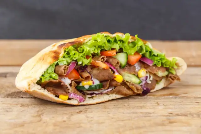 Jakie mięso na kebab? Wybierz idealne i przygotuj w domu!