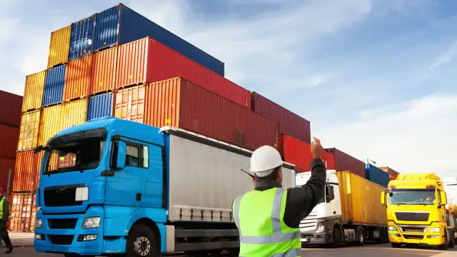 Co to jest spedycja? Wszystko, co musisz wiedzieć o organizacji transportu
