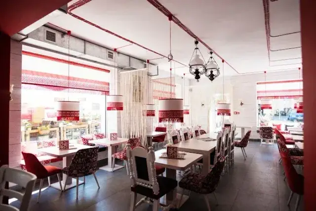 Gdzie zjeść w Białymstoku? Odkryj najlepsze restauracje i smaki