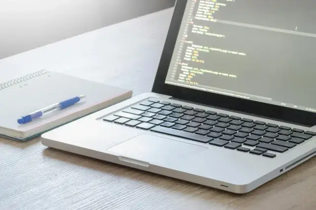 Jak otworzyć stronę html z notatnika i uniknąć typowych błędów