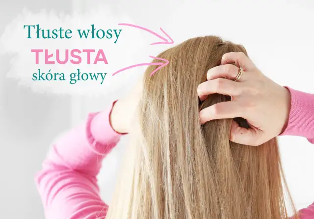 Dłonie wplatają się w blond włosy, wskazując na problem przetłuszczającej się skóry głowy. Szukasz rozwiązania co na przetłuszczające się włosy?