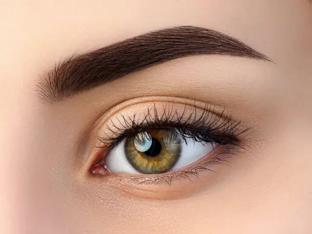 Permanent Make-up Köln: Ihr Guide zu Top-Studios & Preisen