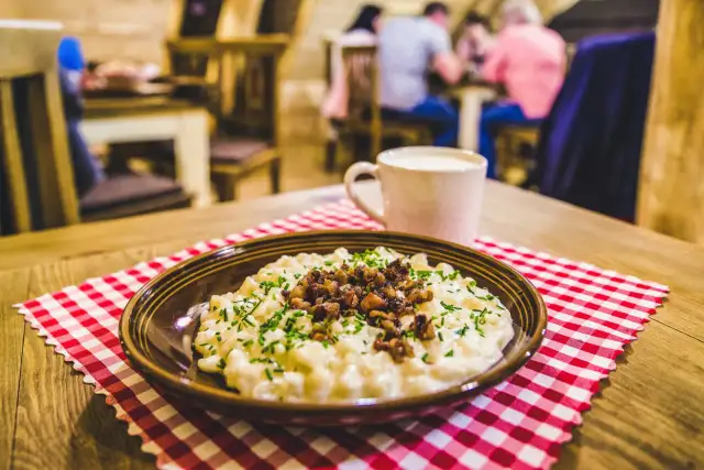 Bratysława gdzie zjeść: najlepsze restauracje i lokalne smaki